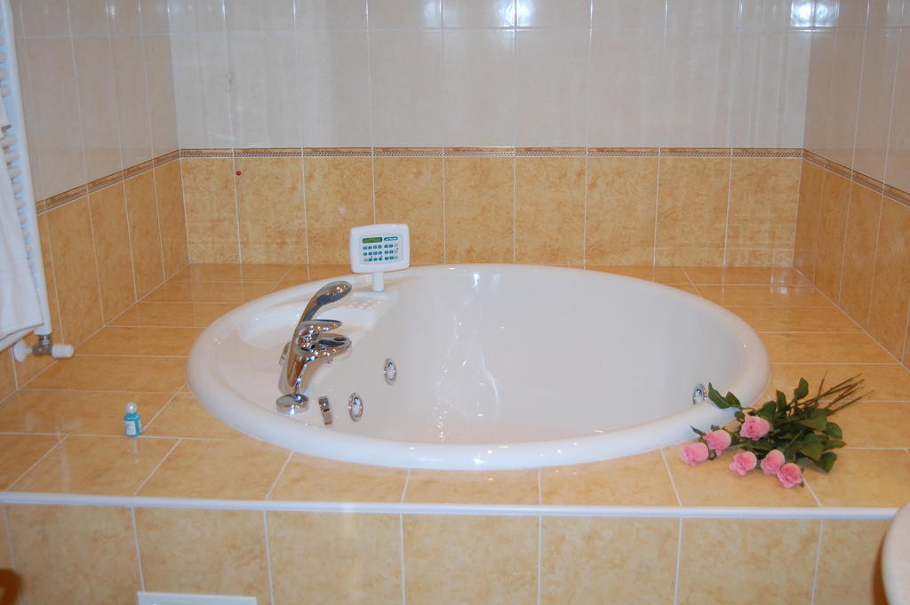 Hotel Motel Gold Calcinate Zimmer foto