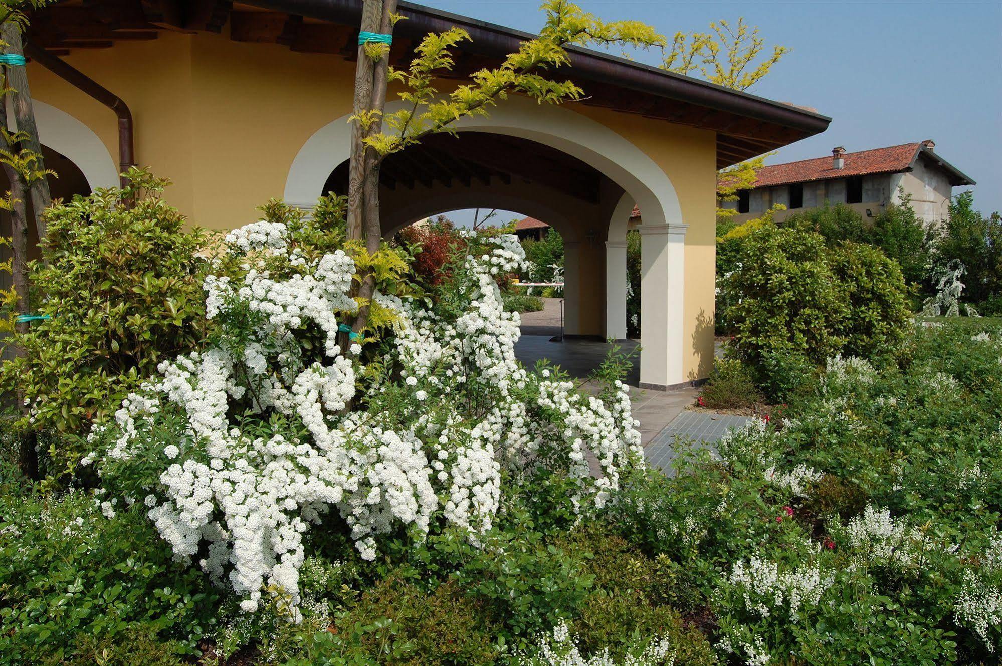 Hotel Motel Gold Calcinate Exterior foto